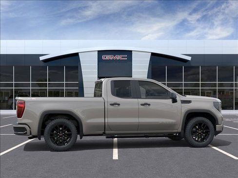 New 2026 GMC Sierra 1500 Pro w/ Graphite Edition image 5