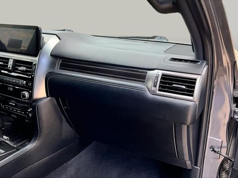 Certified 2023 Lexus GX 460 Premium w/ Accessory Package AWD/4WD image 19