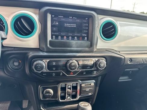 Used 2021 Jeep Wrangler Unlimited Sport AWD/4WD image 11