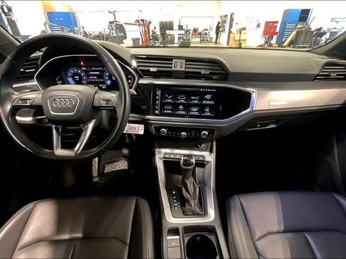 Certified 2023 Audi Q3 2.0T Premium image 15