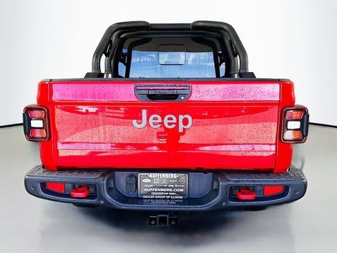 Used 2020 Jeep Gladiator Rubicon AWD/4WD image 6