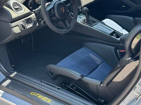 Used 2023 Porsche 718 Cayman GT4 RS RWD image 4