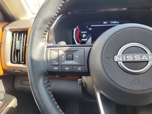 Used 2024 Nissan Pathfinder Platinum FWD image 21