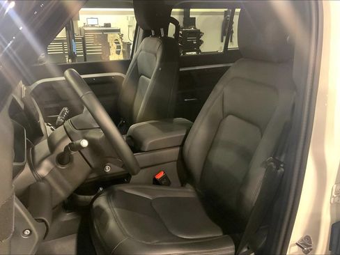 Certified 2025 Land Rover Defender 110 S AWD/4WD image 7