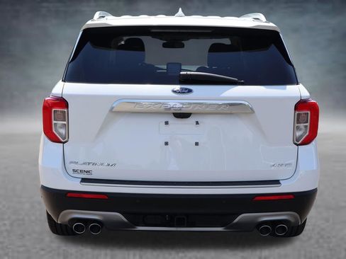 Used 2022 Ford Explorer Platinum w/ Equipment Group 601A AWD/4WD image 24