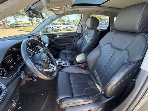 Used 2023 Audi Q5 e Premium Plus w/ Premium Plus Package image 26