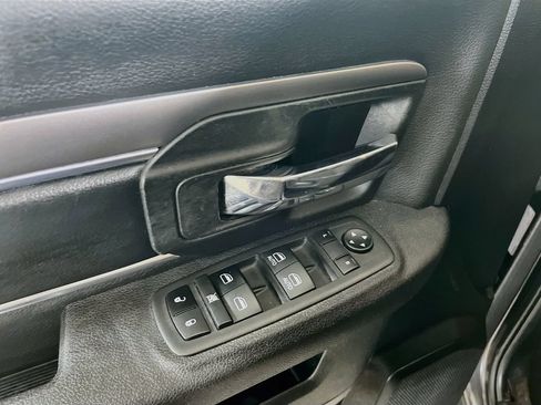 Used 2022 RAM 1500 Warlock AWD/4WD image 18