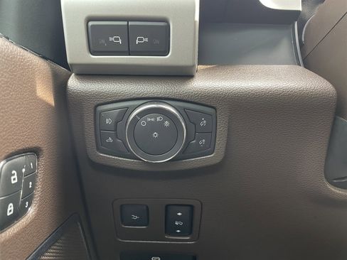 Used 2018 Ford F450 King Ranch w/ King Ranch Ultimate Package AWD/4WD image 36