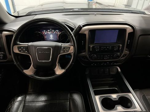 Used 2014 GMC Sierra 1500 Denali w/ Suspension Package, Off-Road AWD/4WD image 10