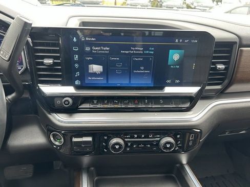 Used 2024 Chevrolet Silverado 3500 High Country w/ High Country Premium Package image 24