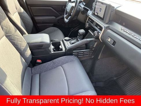Used 2025 Toyota Tacoma SR AWD/4WD image 19