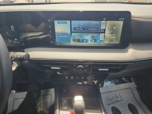 Used 2025 Nissan Kicks SR FWD image 24
