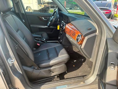 Used 2015 Mercedes-Benz GLK 350 4MATIC image 11
