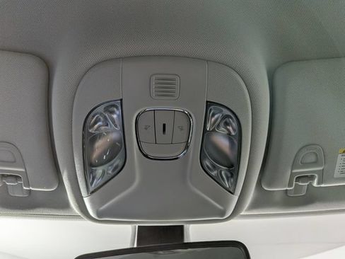 Used 2019 Jeep Compass Limited w/ Safety & Security Group AWD/4WD image 23