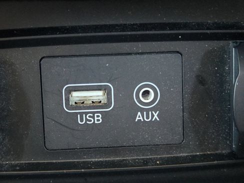 Used 2019 Hyundai Santa Fe SE FWD image 28