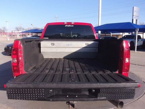 Used 2009 Chevrolet Silverado 2500 LT w/ Exterior Plus Package image 9