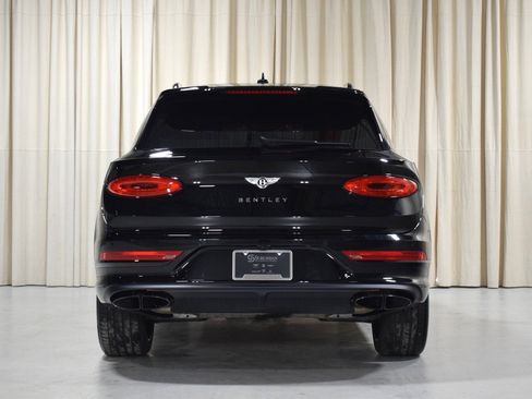 Certified 2023 Bentley Bentayga image 13