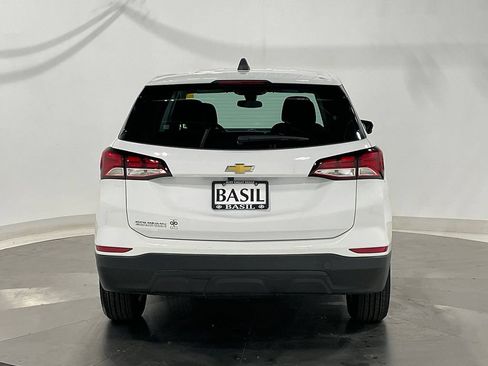 Used 2024 Chevrolet Equinox LS FWD image 12