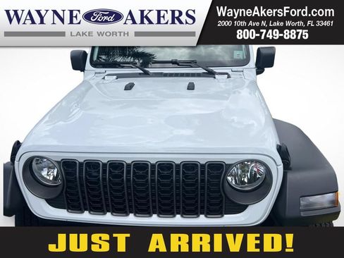 Used 2026 Jeep Gladiator Sport AWD/4WD image 1