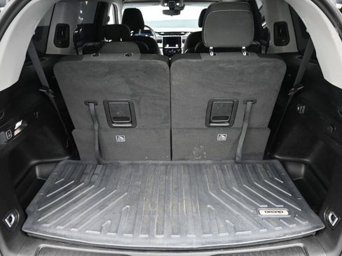 Used 2022 Jeep Grand Cherokee L Laredo w/ Luxury Tech Group I AWD/4WD image 10