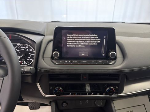 New 2026 Nissan Rogue SV FWD image 10