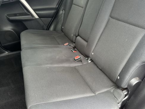 Used 2017 Toyota RAV4 XLE image 15