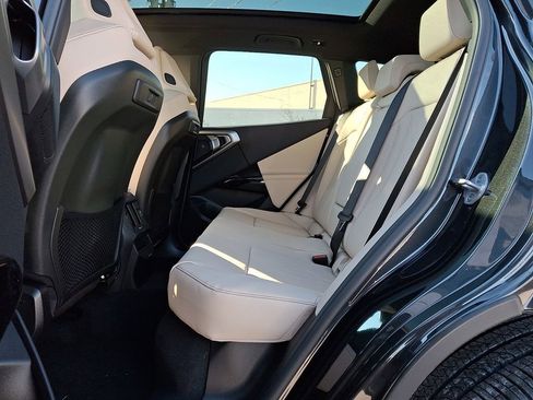 New 2026 BMW X3 xDrive30 w/ Premium Package image 9