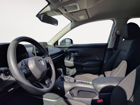 Used 2026 Honda HR-V LX image 9