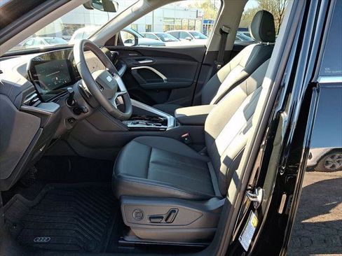 Certified 2025 Audi Q5 Premium w/ Premium Plus AWD/4WD image 14