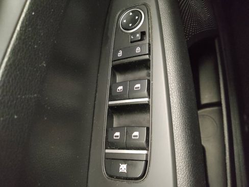 Used 2023 Kia Forte LXS image 27