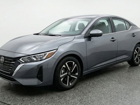 Used 2025 Nissan Sentra SV FWD image 3