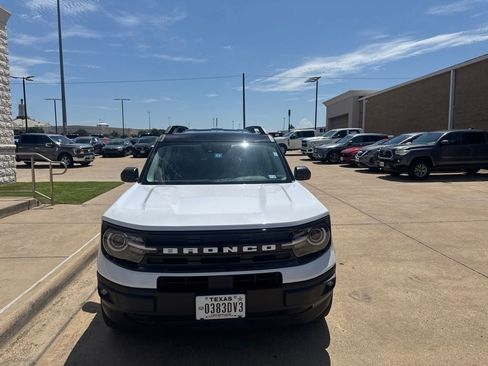 Used 2024 Ford Bronco Sport Outer Banks w/ Tech Package AWD/4WD image 2