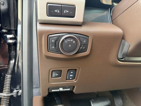 Used 2018 Ford F350 King Ranch w/ King Ranch Ultimate Package image 11