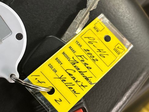 Used 2002 Ford Thunderbird image 24