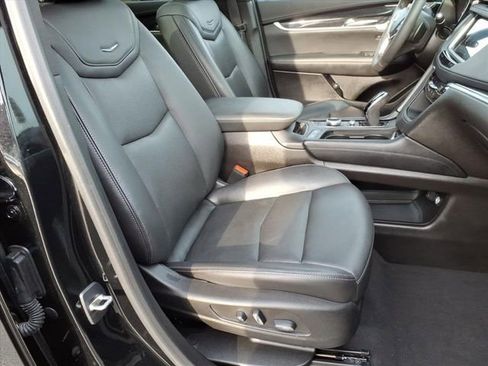 Used 2022 Cadillac XT5 Premium Luxury image 22