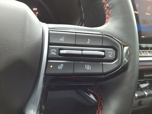 Used 2023 Chevrolet Colorado Z71 w/ Z71 Convenience Package 2 image 15