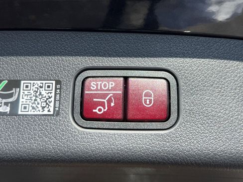 New 2026 Mercedes-Benz GLC 300 4MATIC image 25