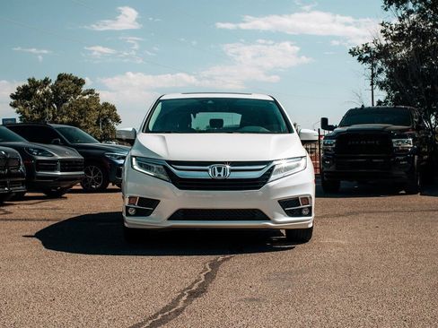 Used 2018 Honda Odyssey Elite image 2