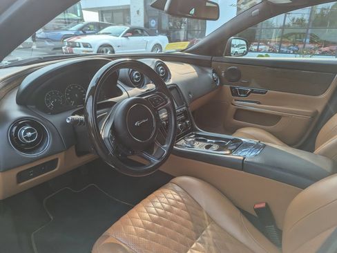 Used 2017 Jaguar XJ L Supercharged RWD image 15