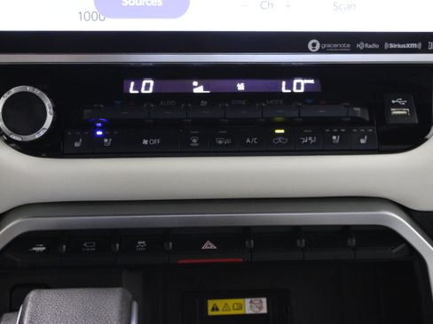 Used 2023 Toyota Tundra Capstone AWD/4WD image 20