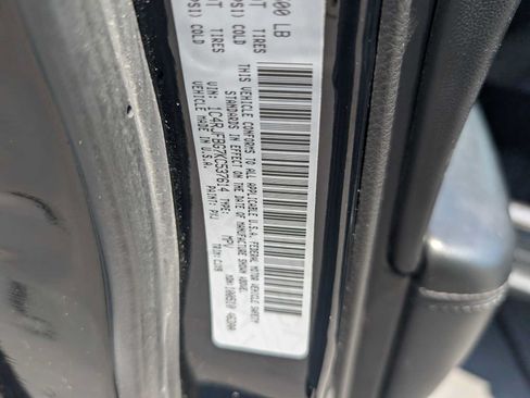 Used 2019 Jeep Grand Cherokee Limited w/ Trailer Tow Group IV AWD/4WD image 35