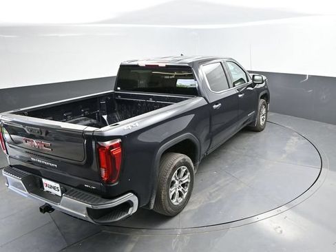 Used 2025 GMC Sierra 1500 SLT AWD/4WD image 31