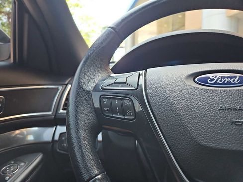 Used 2019 Ford Explorer Limited w/ Ford Safe & Smart Package FWD image 26