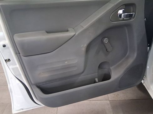 Used 2017 Nissan Frontier S image 17