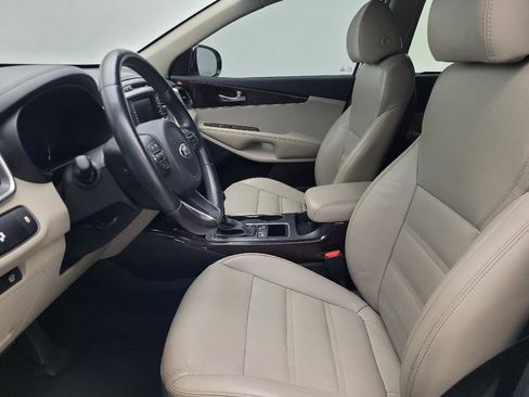 Used 2018 Kia Sorento EX image 17