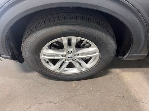 Used 2023 Ford Explorer XLT w/ Equipment Group 202A image 30