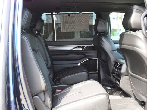 New 2026 Jeep Grand Wagoneer Limited AWD/4WD image 29