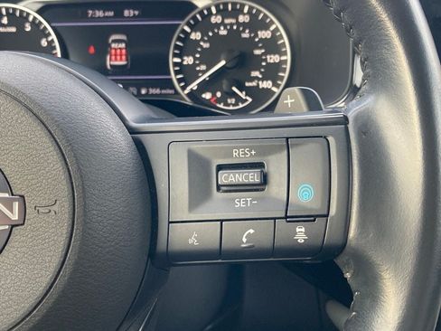 Used 2025 Nissan Pathfinder SV AWD/4WD image 18