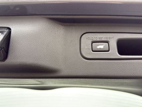 Used 2025 Honda Pilot EX-L image 20