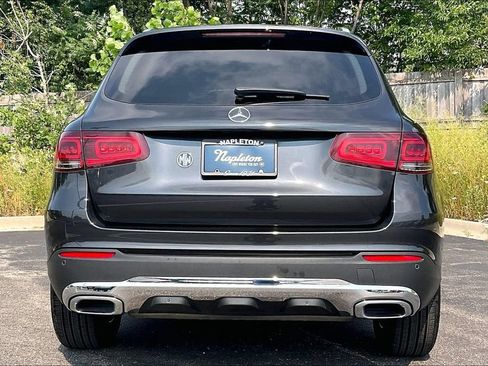 Used 2021 Mercedes-Benz GLC 300 4MATIC image 4